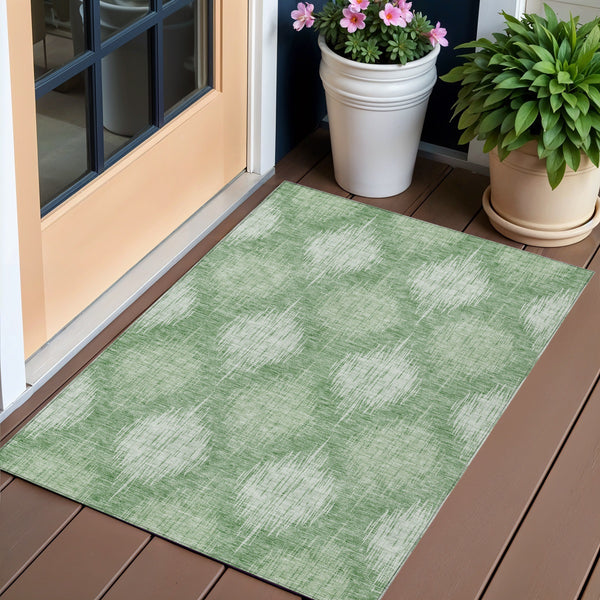 Homeroots 3' Stylish Ikat Washable Area Rug In Artichoke Green & Fern Green For Indoor/Outdoor Spaces 3' X 5' Polyester 589158