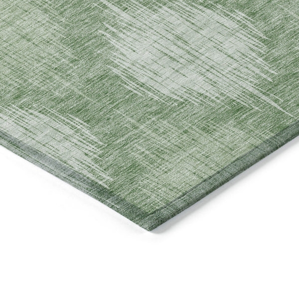 Homeroots 3' Stylish Ikat Washable Area Rug In Artichoke Green & Fern Green For Indoor/Outdoor Spaces 3' X 5' Polyester 589158