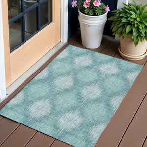 Homeroots 3' Stylish Ikat Washable Area Rug In Artichoke Green & Fern Green For Indoor/Outdoor Spaces 3' X 5' Polyester 589170