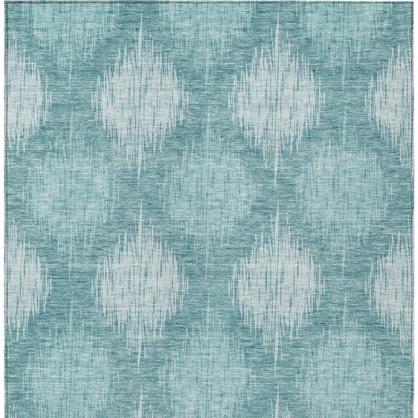 Homeroots 3' Stylish Ikat Washable Area Rug In Artichoke Green & Fern Green For Indoor/Outdoor Spaces 5' X 8' Polyester 589171