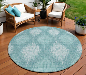 Homeroots 3' Stylish Ikat Washable Area Rug In Artichoke Green & Fern Green For Indoor/Outdoor Spaces 8' Round Polyester 589172