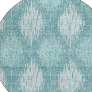 Homeroots 3' Stylish Ikat Washable Area Rug In Artichoke Green & Fern Green For Indoor/Outdoor Spaces 8' Round Polyester 589172