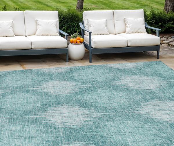 Homeroots 3' Stylish Ikat Washable Area Rug In Artichoke Green & Fern Green For Indoor/Outdoor Spaces 10' X 14' Polyester 589175