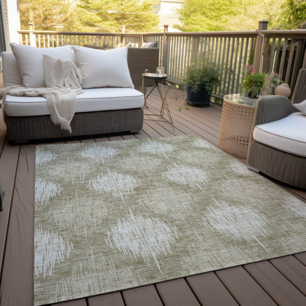 Homeroots 3' Stylish Ikat Washable Area Rug In Artichoke Green & Fern Green For Indoor/Outdoor Spaces 3' X 5' Polyester 589176