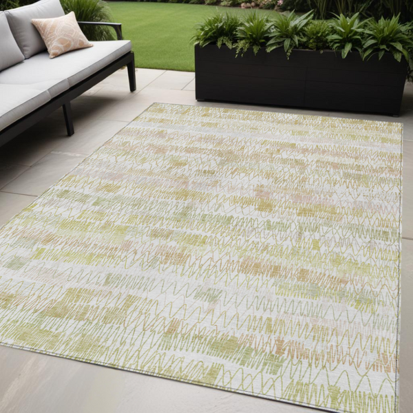 Homeroots 3' Green Ivory And Purple Striped Washable Area Rug – Stylish Indoor-outdoor Accent For Any Space 8' Round Polyester 589190