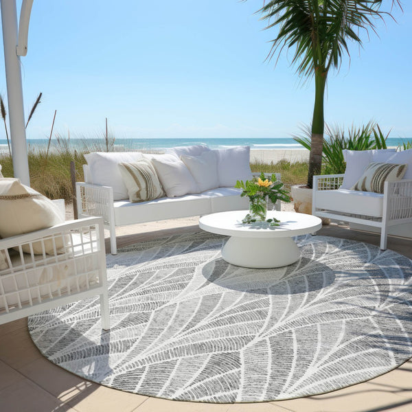 Homeroots 3' Aqua Mint Green And Silver Geometric Washable Area Rug For Indoor And Outdoor Spaces 8' Round Polyester 589226