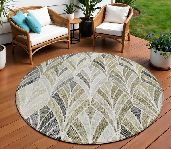 Homeroots 3' Aqua Mint Green And Silver Geometric Washable Area Rug For Indoor And Outdoor Spaces 8' Round Polyester 589250