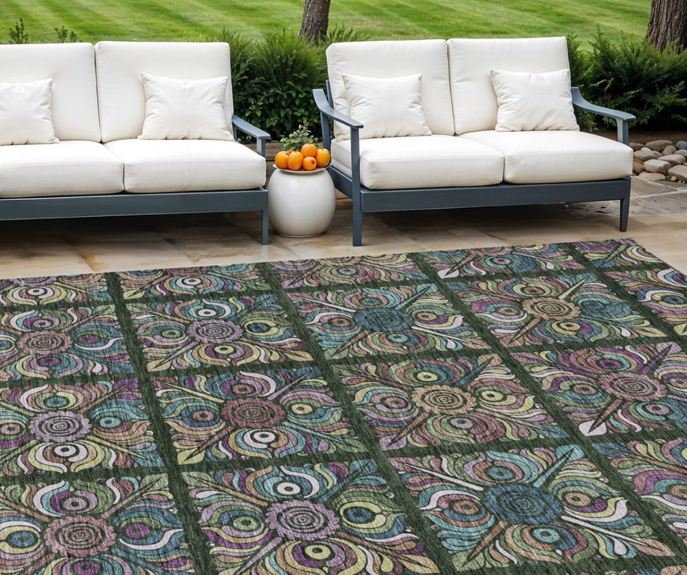 HomeRoots 9' Vibrant Medallion Indoor Outdoor Area Rug in Fern Green, Purple, and Teal - Easy to Clean! 9' X 12' 589270