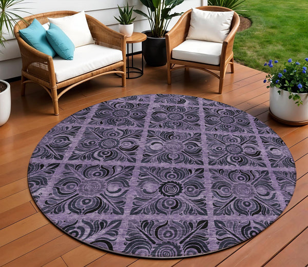 Homeroots 3' Denim Blue And Charcoal Medallion Washable Area Rug For Indoor And Outdoor Spaces, Durable Design 8' Round Polyester 589310