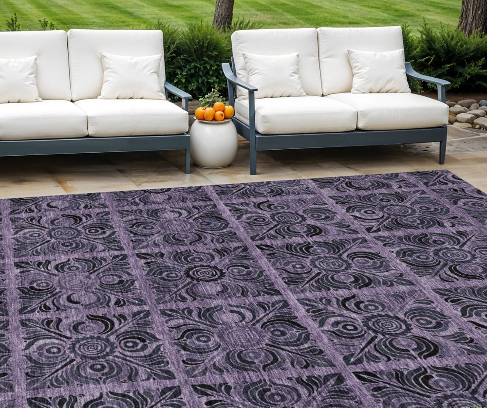 HomeRoots 9' Purple Plum and Charcoal Medallion Rug - Durable, Washable, Indoor Outdoor Style for Any Space 9' X 12' 589312