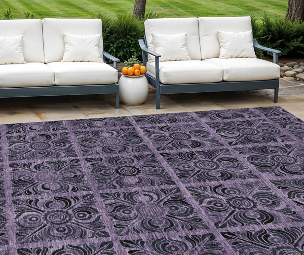 Homeroots 3' Denim Blue And Charcoal Medallion Washable Area Rug For Indoor And Outdoor Spaces, Durable Design 10' X 14' Polyester 589313