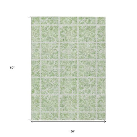 Homeroots 3' Artichoke Green Medallion Washable Rug - Perfect For Indoor & Outdoor Spaces, Durable & Stylish 3' X 5' Polyester 589314