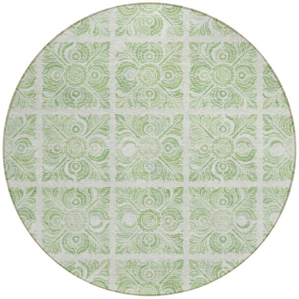 Homeroots 3' Artichoke Green Medallion Washable Rug - Perfect For Indoor & Outdoor Spaces, Durable & Stylish 8' Round Polyester 589316
