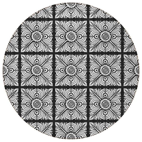 Homeroots 3' Artichoke Green Medallion Washable Rug - Perfect For Indoor & Outdoor Spaces, Durable & Stylish 8' Round Polyester 589328