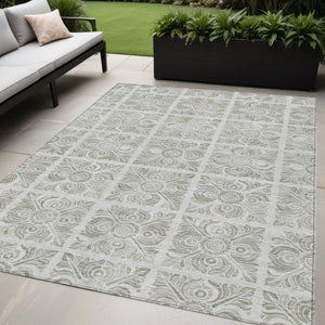 Homeroots 3' Artichoke Green Medallion Washable Rug - Perfect For Indoor & Outdoor Spaces, Durable & Stylish 5' X 8' Polyester 589357