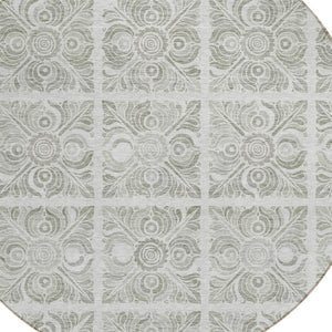 Homeroots 3' Artichoke Green Medallion Washable Rug - Perfect For Indoor & Outdoor Spaces, Durable & Stylish 8' Round Polyester 589358