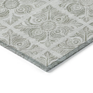 Homeroots 3' Artichoke Green Medallion Washable Rug - Perfect For Indoor & Outdoor Spaces, Durable & Stylish 8' X 10' Polyester 589359