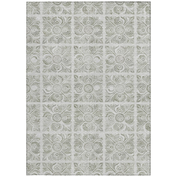 Homeroots 3' Artichoke Green Medallion Washable Rug - Perfect For Indoor & Outdoor Spaces, Durable & Stylish 8' X 10' Polyester 589359