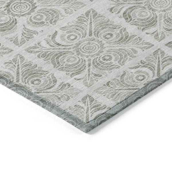 Homeroots 3' Artichoke Green Medallion Washable Rug - Perfect For Indoor & Outdoor Spaces, Durable & Stylish 9' X 12' Polyester 589360