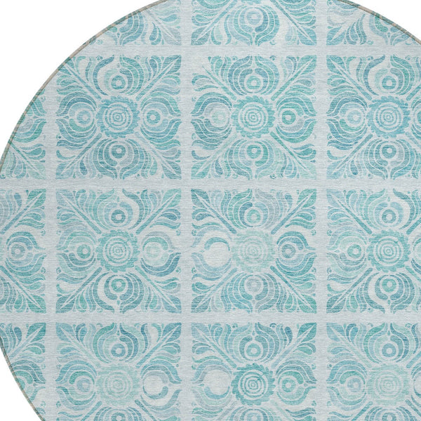 Homeroots 3' Artichoke Green Medallion Washable Rug - Perfect For Indoor & Outdoor Spaces, Durable & Stylish 8' Round Polyester 589364