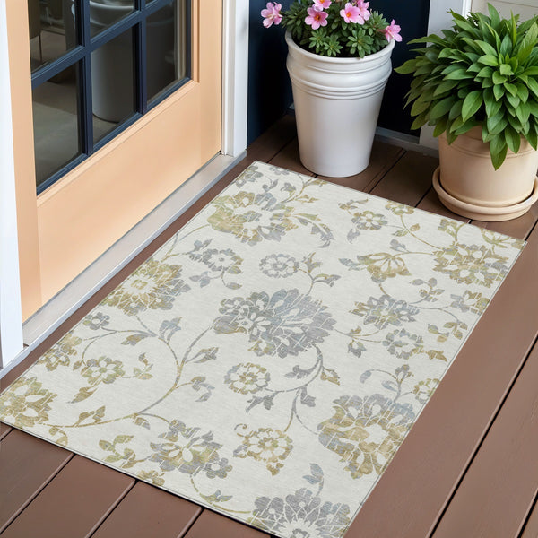 Homeroots 3' Artichoke Green Floral Washable Area Rug – Stylish, Durable, Perfect For Indoor & Outdoor Spaces 3' X 5' Polyester 589476