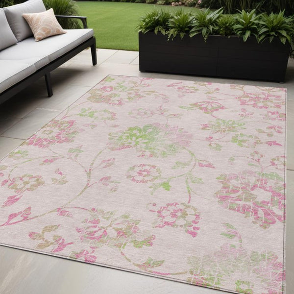 Homeroots 3' Artichoke Green Floral Washable Area Rug – Stylish, Durable, Perfect For Indoor & Outdoor Spaces 5' X 8' Polyester 589489