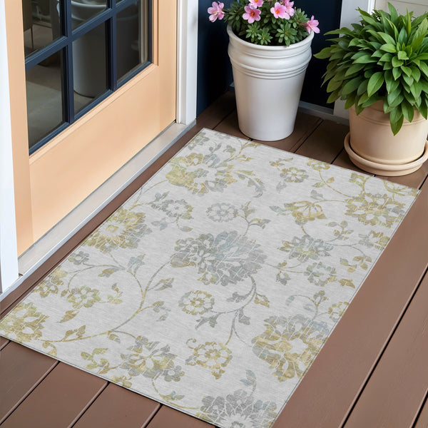 Homeroots 3' Artichoke Green Floral Washable Area Rug – Stylish, Durable, Perfect For Indoor & Outdoor Spaces 3' X 5' Polyester 589500