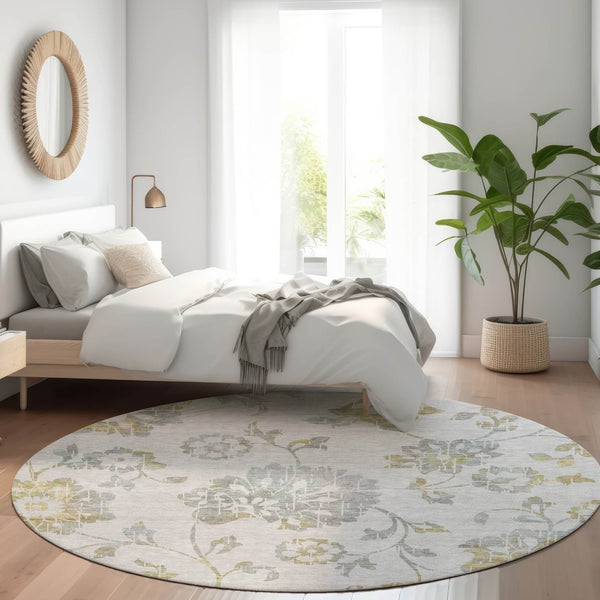 Homeroots 3' Artichoke Green Floral Washable Area Rug – Stylish, Durable, Perfect For Indoor & Outdoor Spaces 8' Round Polyester 589502