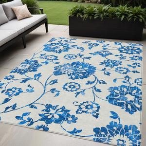 Homeroots 3' Artichoke Green Floral Washable Area Rug – Stylish, Durable, Perfect For Indoor & Outdoor Spaces 5' X 8' Polyester 589513