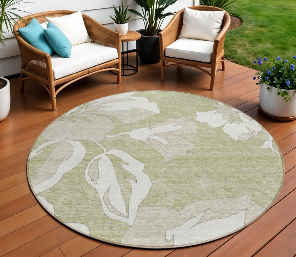 HomeRoots 5' Indoor/Outdoor Area Rug in Artichoke Green, Ivory & Taupe - Washable Floral Design for Versatile Use 8' Round 589520
