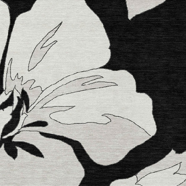 Homeroots 3' Artichoke Green Floral Washable Area Rug - Durable, Stylish Design For Indoor & Outdoor Use 3' X 5' Polyester 589524