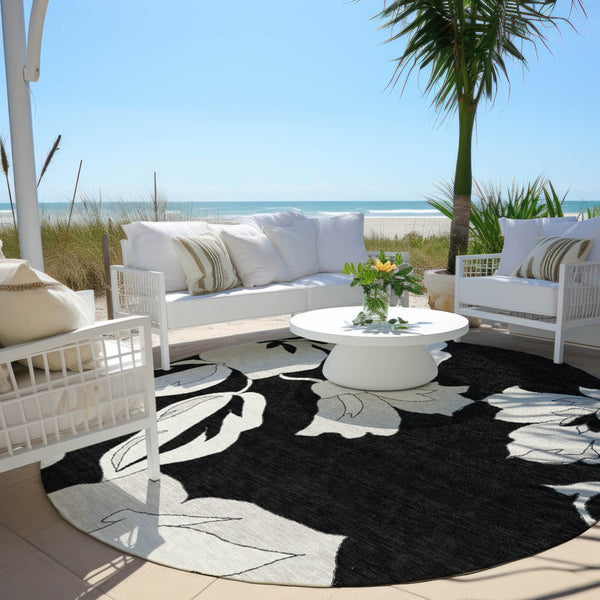 Homeroots 3' Artichoke Green Floral Washable Area Rug - Durable, Stylish Design For Indoor & Outdoor Use 8' Round Polyester 589526