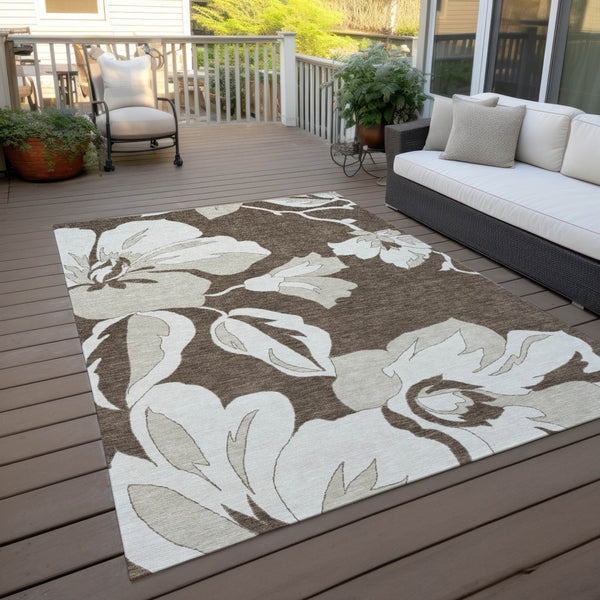 Homeroots 3' Artichoke Green Floral Washable Area Rug - Durable, Stylish Design For Indoor & Outdoor Use 8' X 10' Polyester 589533