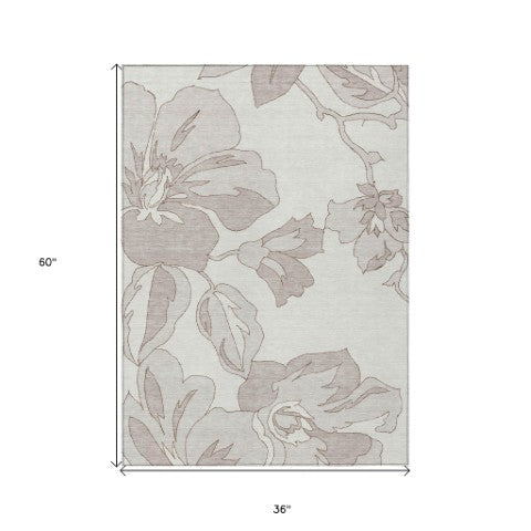 Homeroots 3' Artichoke Green Floral Washable Area Rug - Durable, Stylish Design For Indoor & Outdoor Use 3' X 5' Polyester 589542