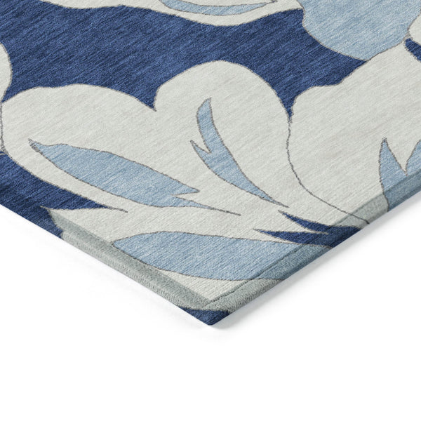 Homeroots 3' Artichoke Green Floral Washable Area Rug - Durable, Stylish Design For Indoor & Outdoor Use 5' X 8' Polyester 589555