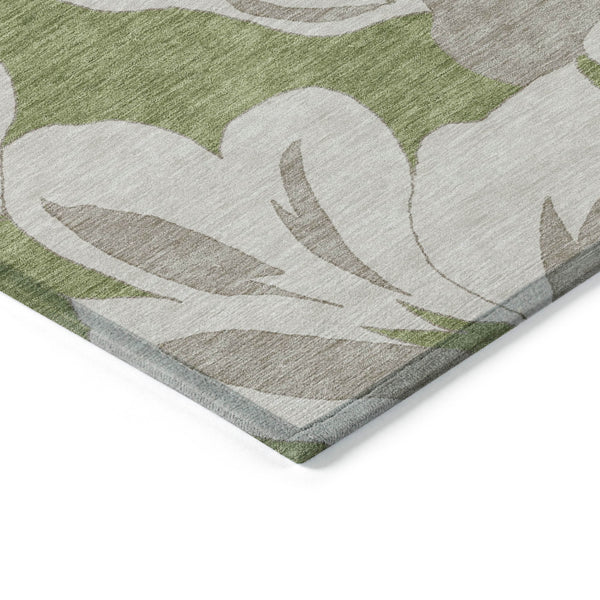 Homeroots 3' Artichoke Green Floral Washable Area Rug - Durable, Stylish Design For Indoor & Outdoor Use 3' X 5' Polyester 589560
