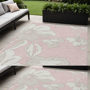 Homeroots 3' Artichoke Green Floral Washable Area Rug - Durable, Stylish Design For Indoor & Outdoor Use 5' X 8' Polyester 589567