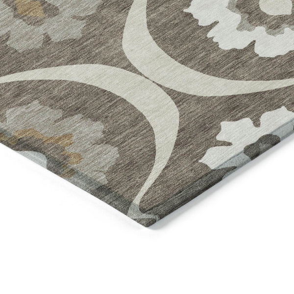 HomeRoots 5' Durable Medallion Area Rug in Brown, Beige, and Taupe - Stylish Washable Indoor/Outdoor Design 10' X 14' 589601