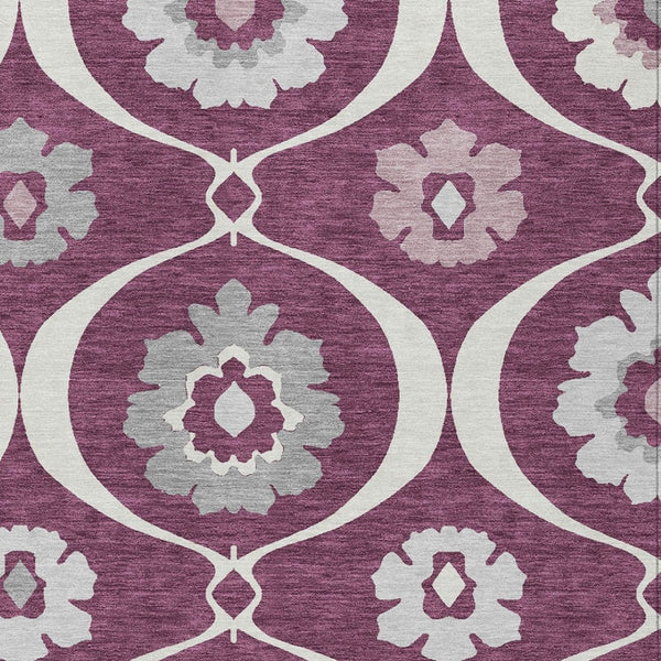 Homeroots 3' Black Ivory And Taupe Medallion Washable Area Rug For Indoor And Outdoor Spaces, Durable Design 5' X 8' Polyester 589603