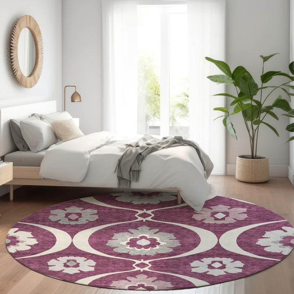 Homeroots 3' Black Ivory And Taupe Medallion Washable Area Rug For Indoor And Outdoor Spaces, Durable Design 8' Round Polyester 589604