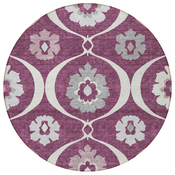 Homeroots 3' Black Ivory And Taupe Medallion Washable Area Rug For Indoor And Outdoor Spaces, Durable Design 8' Round Polyester 589604