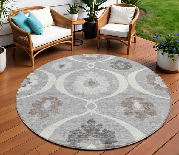 Homeroots 3' Black Ivory And Taupe Medallion Washable Area Rug For Indoor And Outdoor Spaces, Durable Design 8' Round Polyester 589610