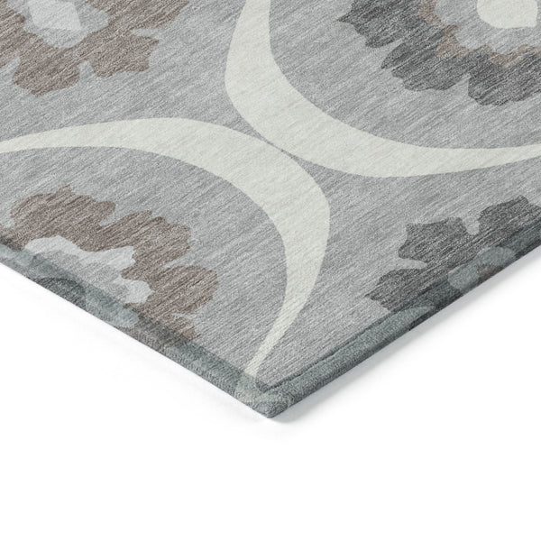 Homeroots 3' Black Ivory And Taupe Medallion Washable Area Rug For Indoor And Outdoor Spaces, Durable Design 8' X 10' Polyester 589611