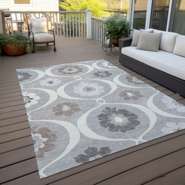 Homeroots 3' Black Ivory And Taupe Medallion Washable Area Rug For Indoor And Outdoor Spaces, Durable Design 9' X 12' Polyester 589612