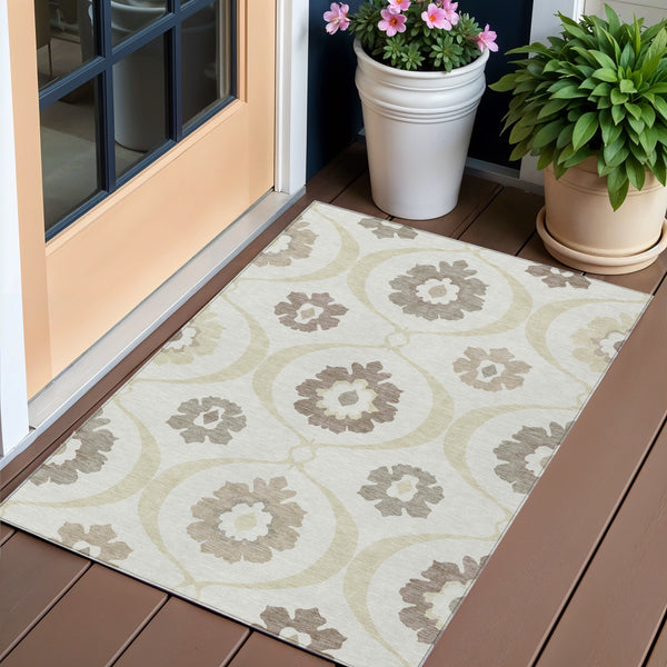 Homeroots 3' Black Ivory And Taupe Medallion Washable Area Rug For Indoor And Outdoor Spaces, Durable Design 3' X 5' Polyester 589614