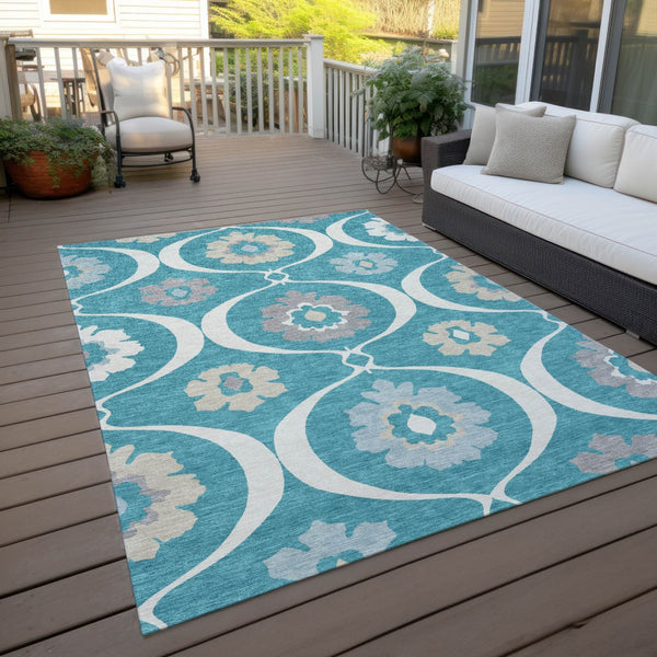 Homeroots 3' Black Ivory And Taupe Medallion Washable Area Rug For Indoor And Outdoor Spaces, Durable Design 10' X 14' Polyester 589649