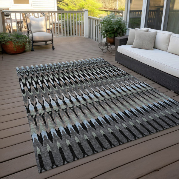 Homeroots 3' Beige Taupe And Gold Southwestern Indoor Outdoor Area Rug - Durable, Washable, Stylish Decor 3' X 5' Polyester 589758