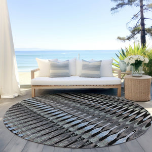 Homeroots 3' Beige Taupe And Gold Southwestern Indoor Outdoor Area Rug - Durable, Washable, Stylish Decor 8' Round Polyester 589760