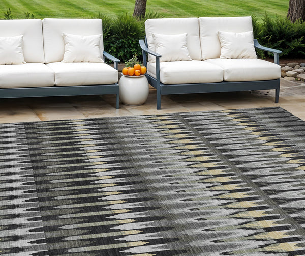 Homeroots 3' Beige Taupe And Gold Southwestern Indoor Outdoor Area Rug - Durable, Washable, Stylish Decor 9' X 12' Polyester 589774