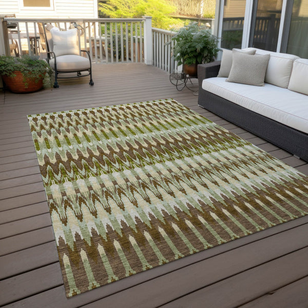 Homeroots 3' Beige Taupe And Gold Southwestern Indoor Outdoor Area Rug - Durable, Washable, Stylish Decor 5' X 8' Polyester 589783